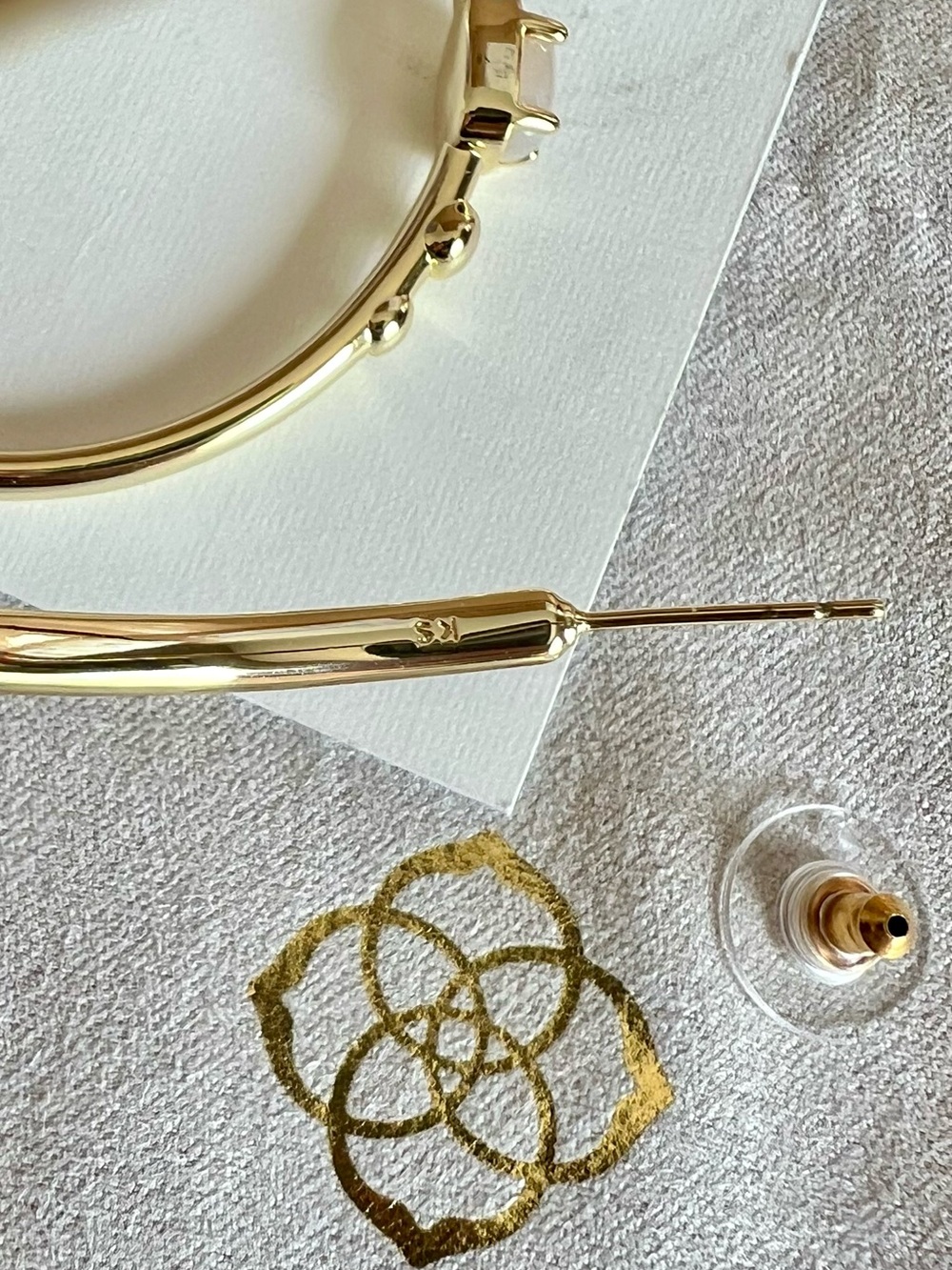 NWT Kendra Scott Lyra Gold Hoop Earrings with Agate and Crystal Accents - Picture 7 of 8